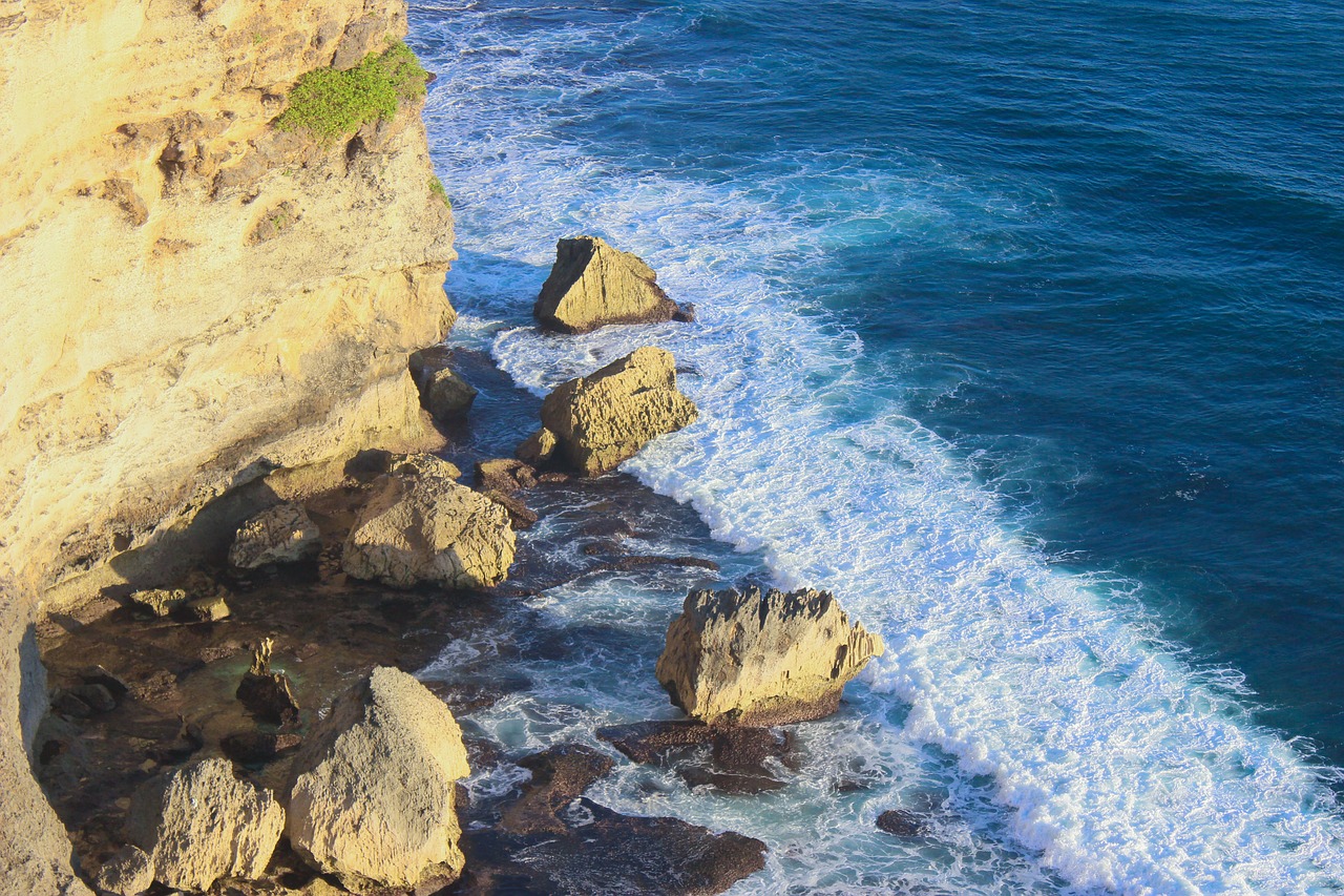 ocean waves rocks free photo