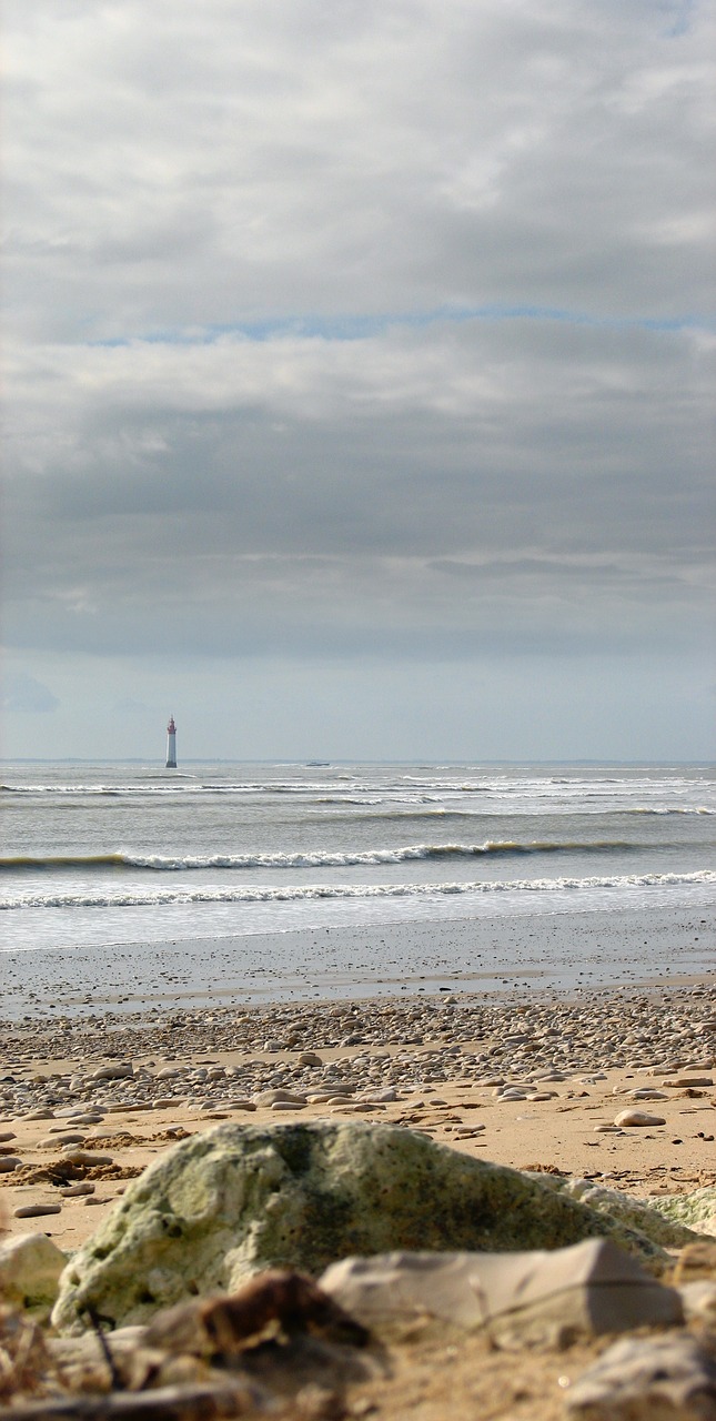 ocean lighthouse side free photo