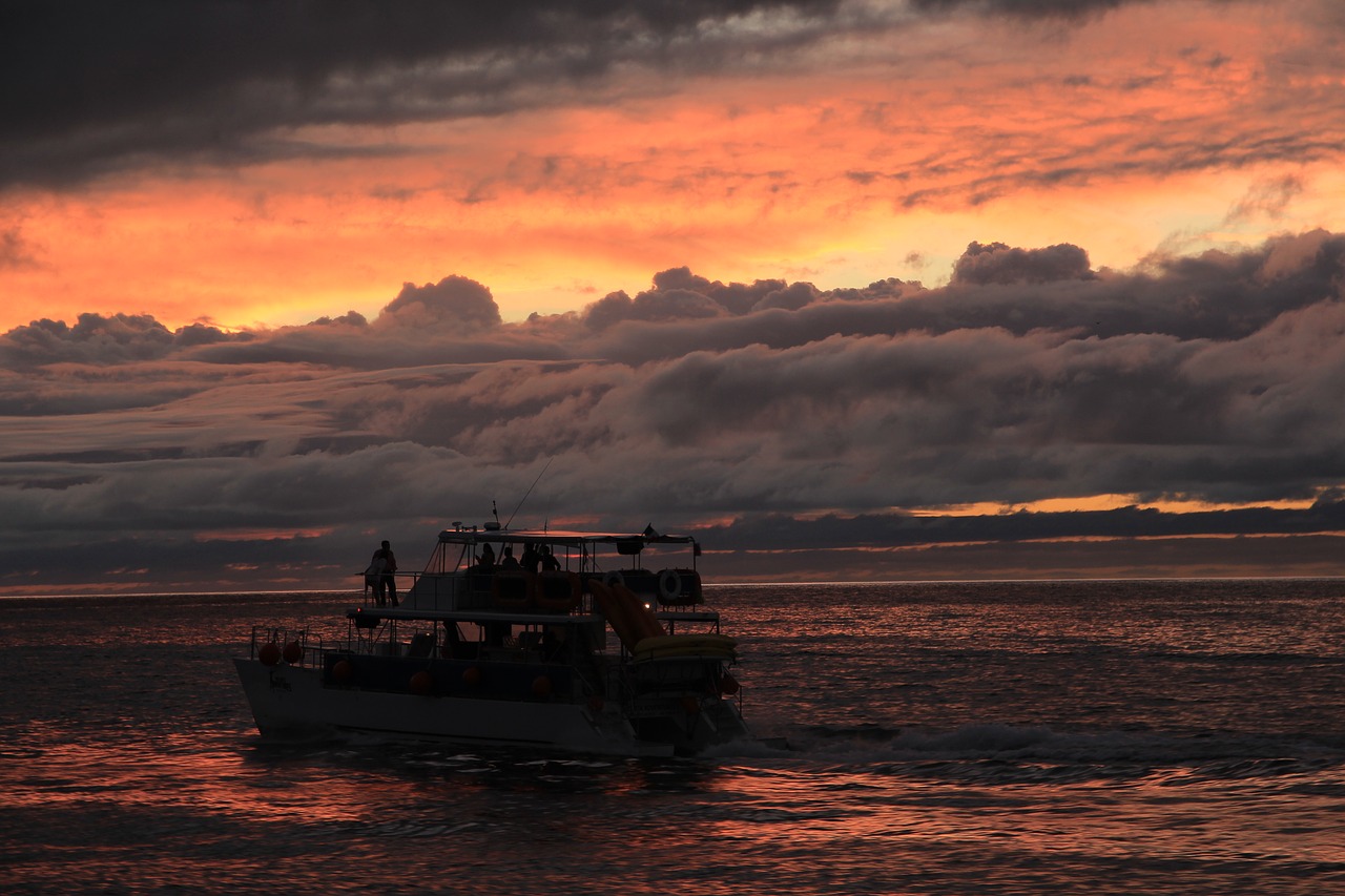 ocean bay boat free photo