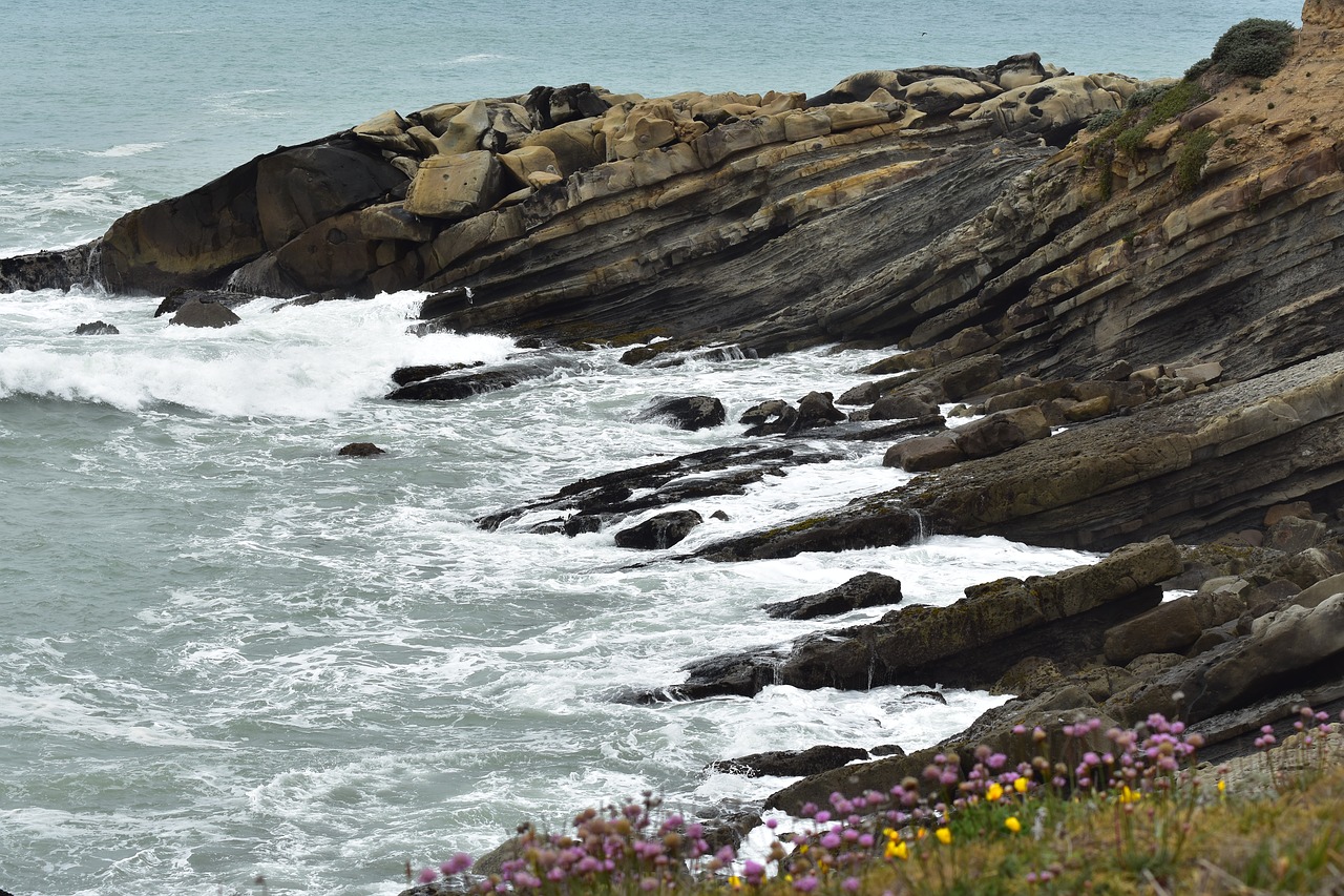 ocean  rocks  landscape free photo