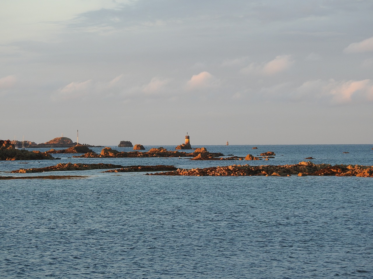 ocean  headlights  britain free photo