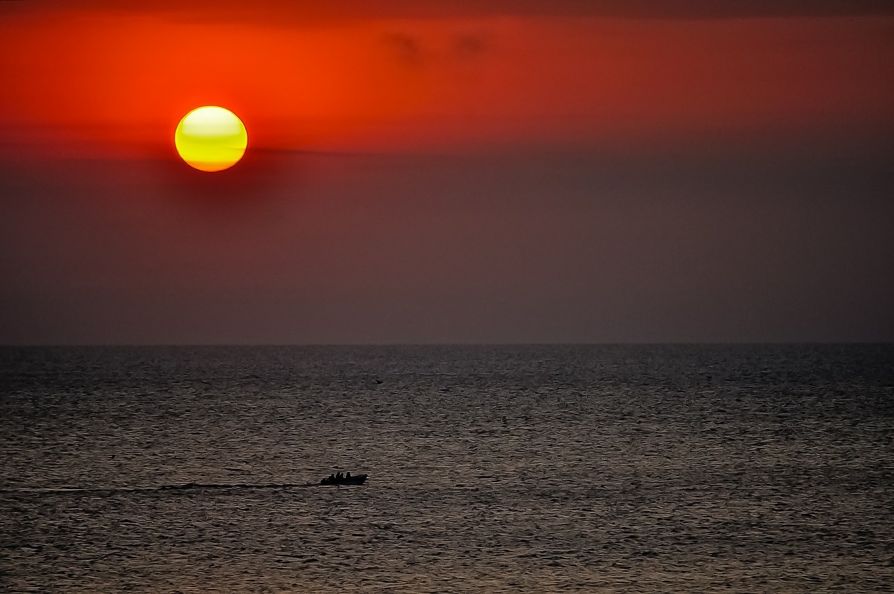 ocean sun cloudscape free photo