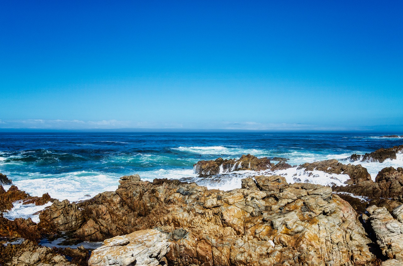 ocean  rocks  seaside free photo