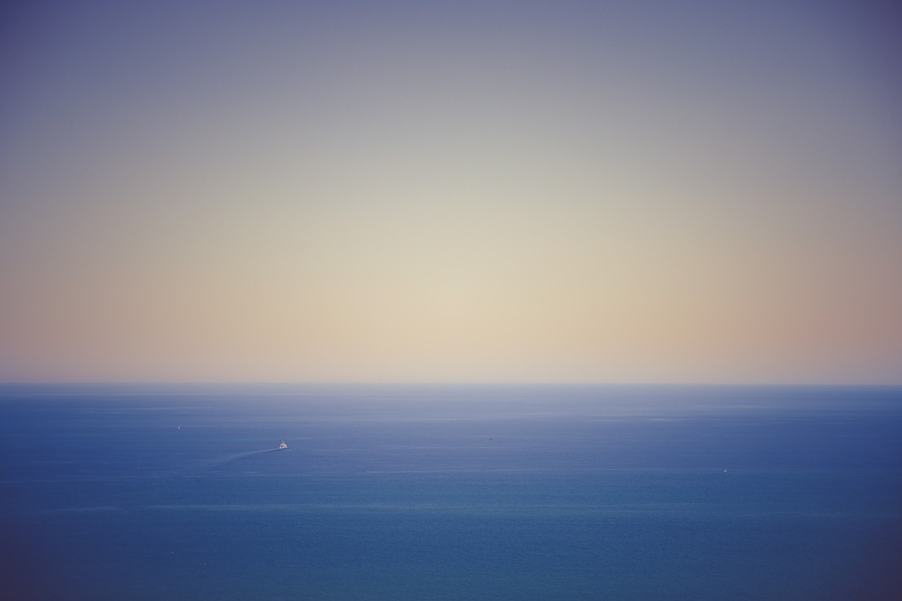 ocean horizon sea free photo
