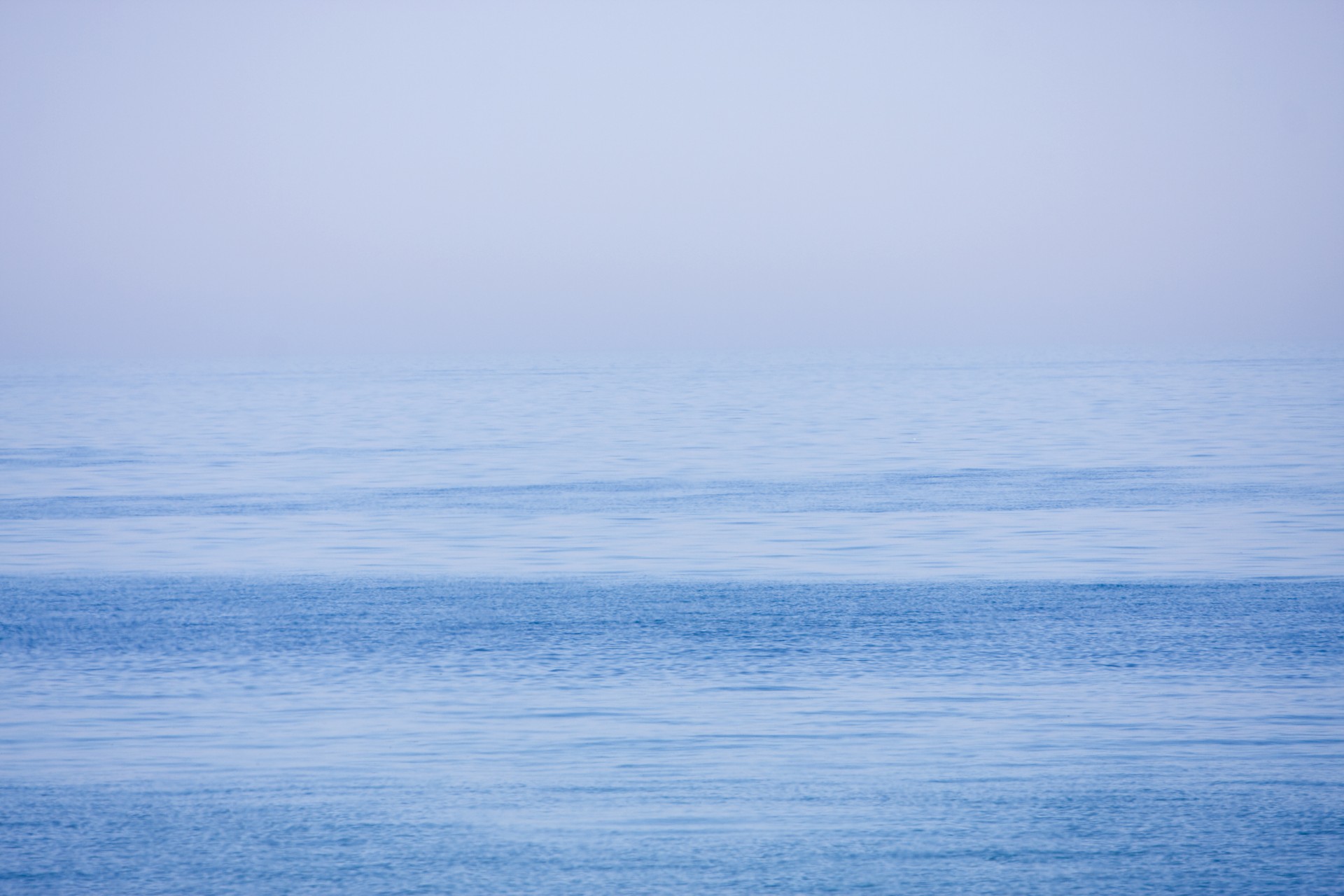 Ocean is beautiful. Фон море. Спокойное море. Морской фон. Фон для презентации море.