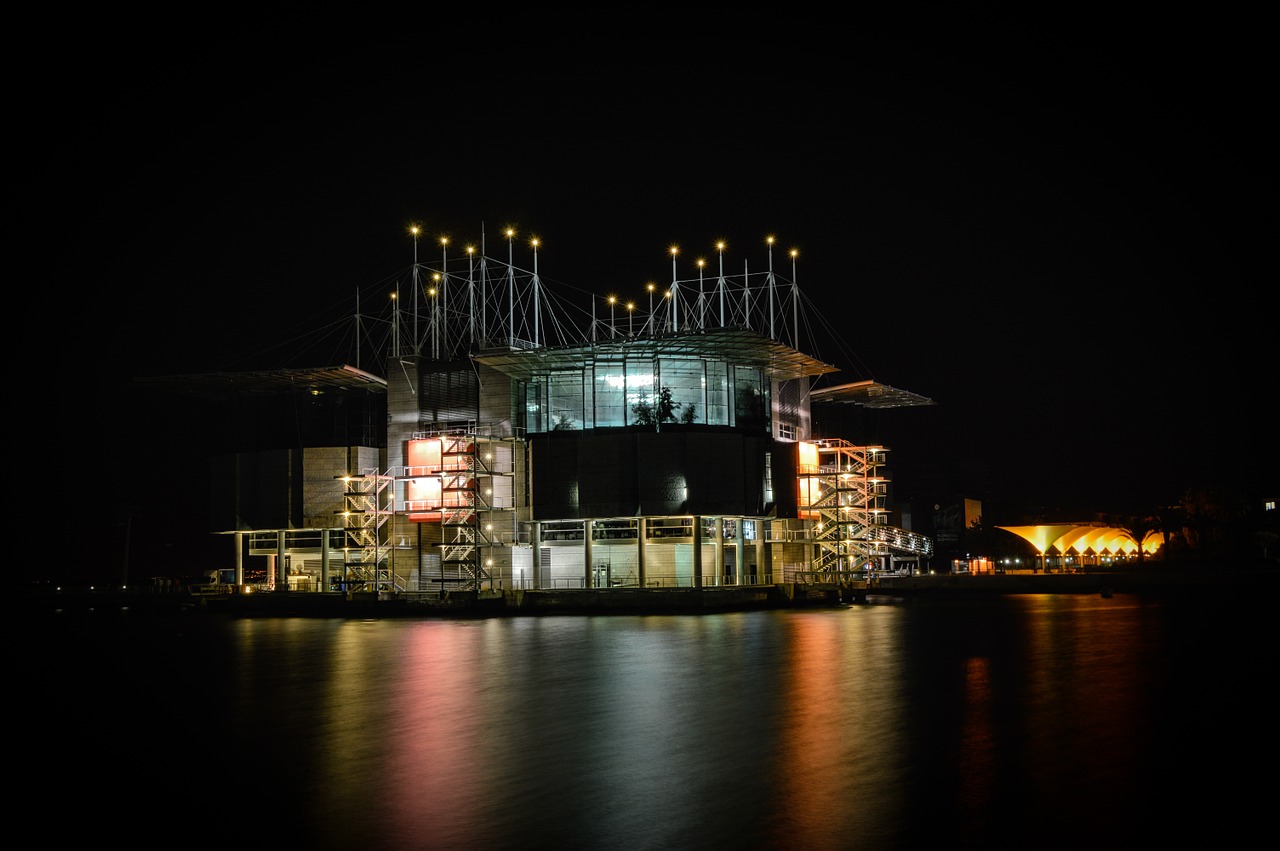 oceanario lisbon portugal free photo