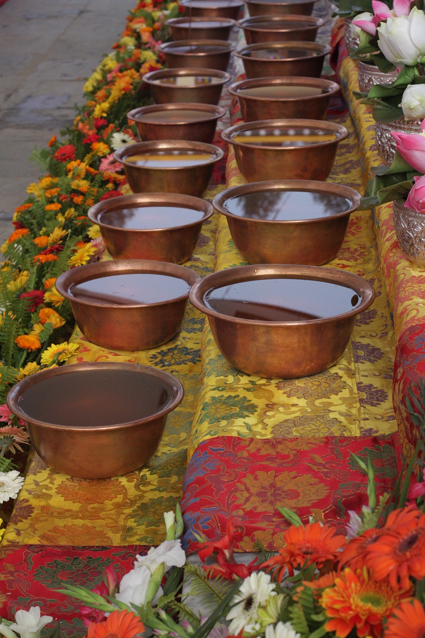 offering buddhist religion free photo