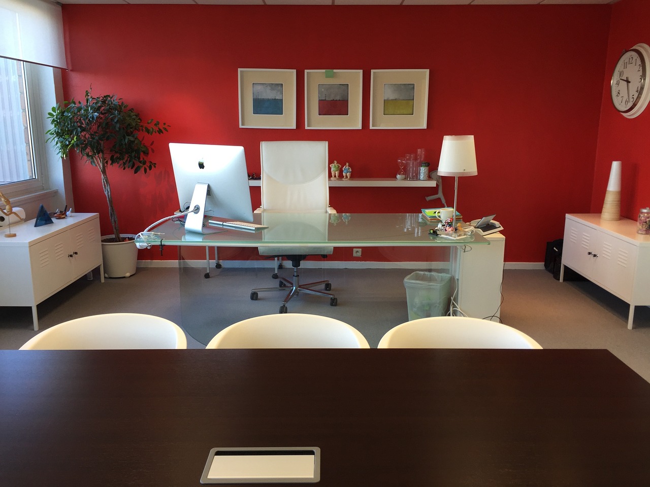 office modern red free photo