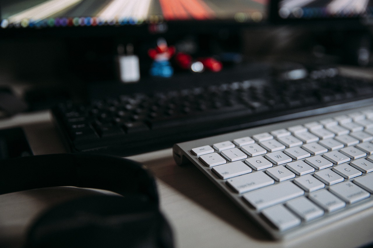 office desk business free photo