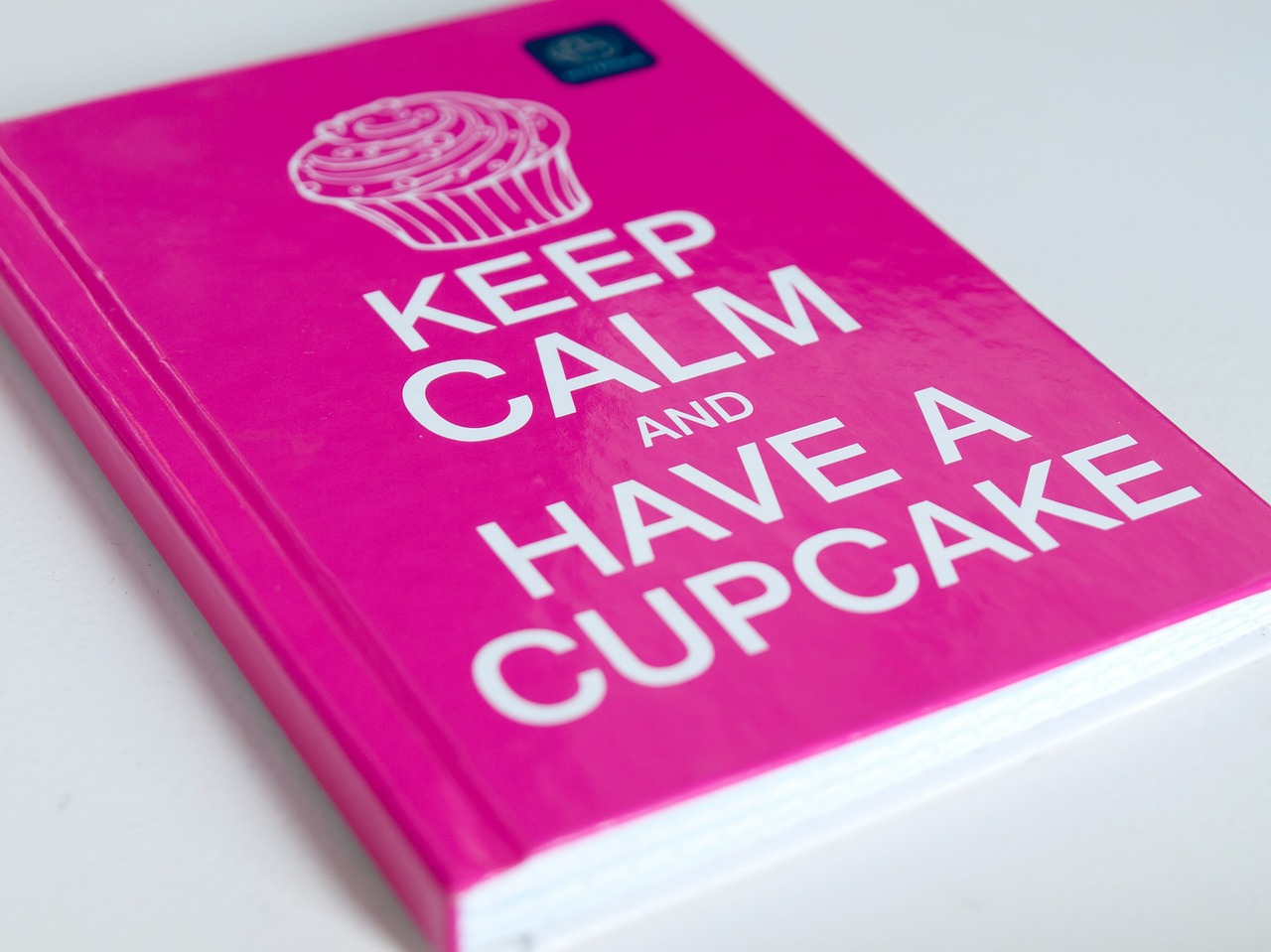 office notes cupcake free photo