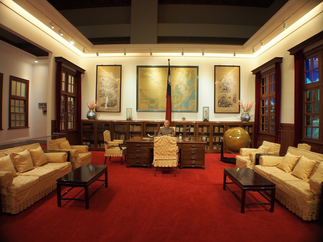 office chiang kai-shek wax free photo