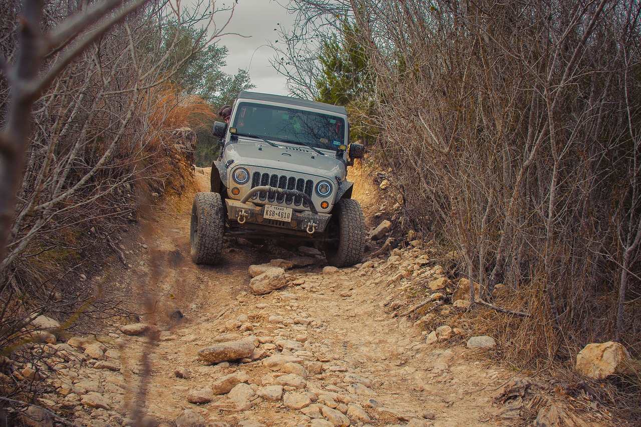 offroad  jeep  hidden falls free photo