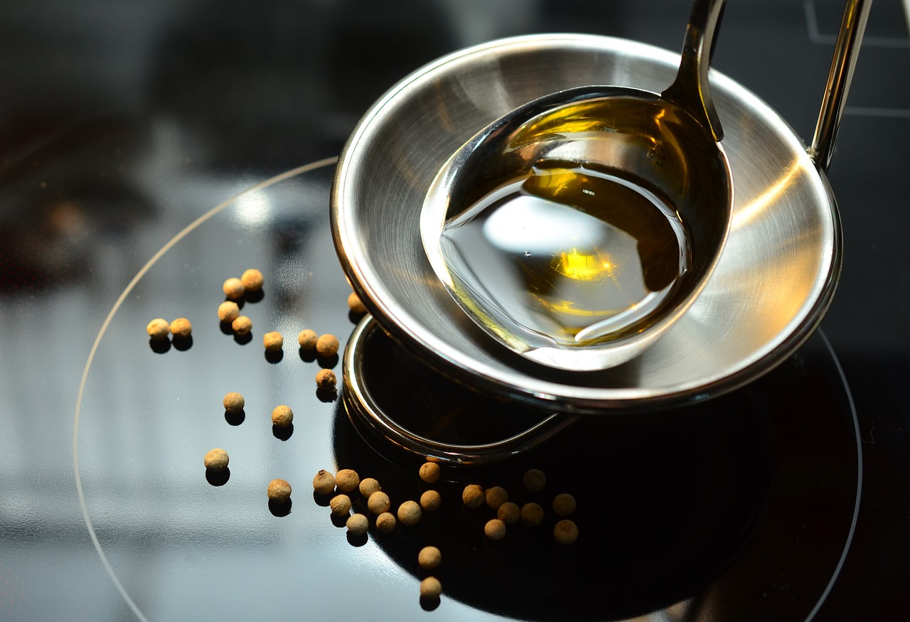 oil olive oil kitchen free photo