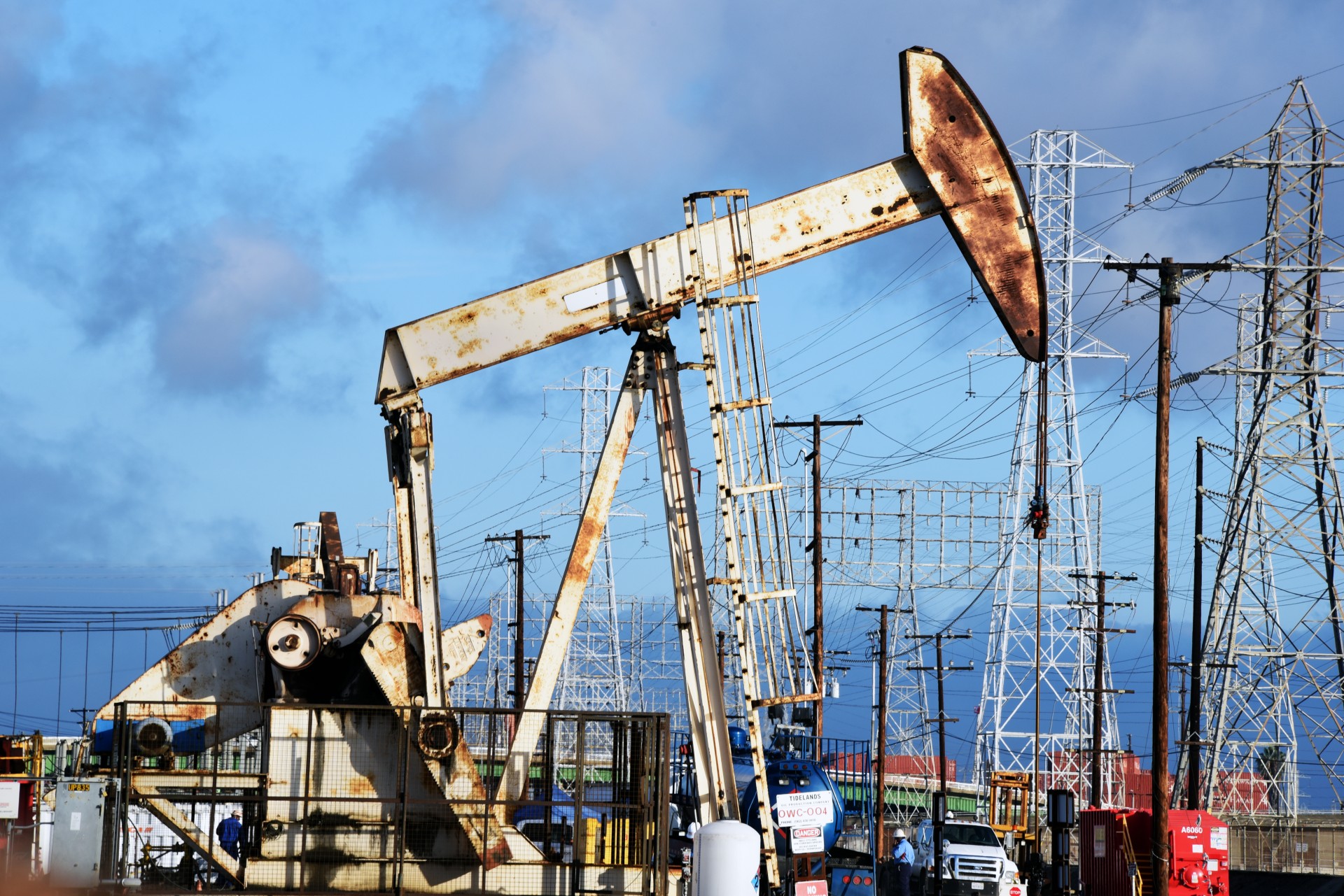 oil derrick long beach free photo