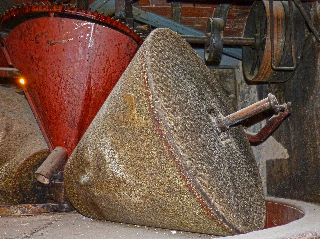oil mill millstone grind free photo