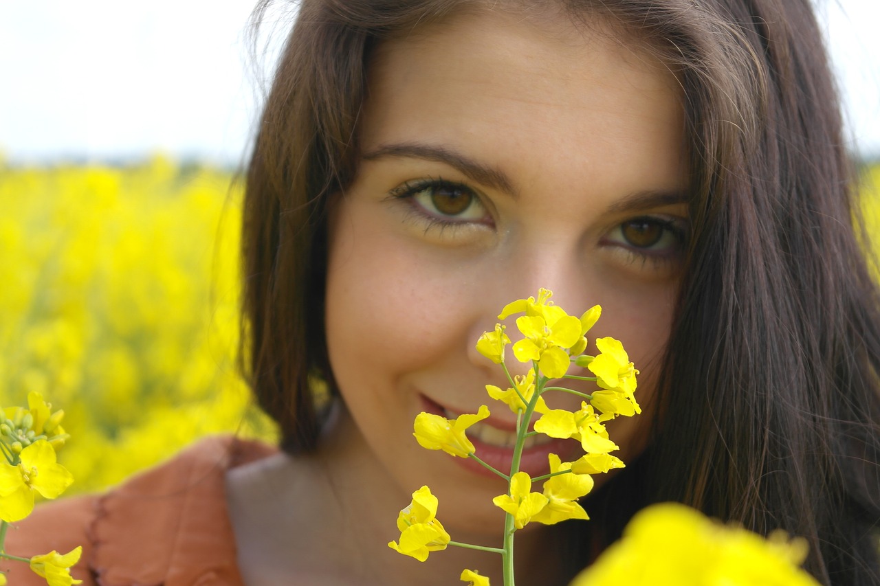 oilseed rape girl romance free photo