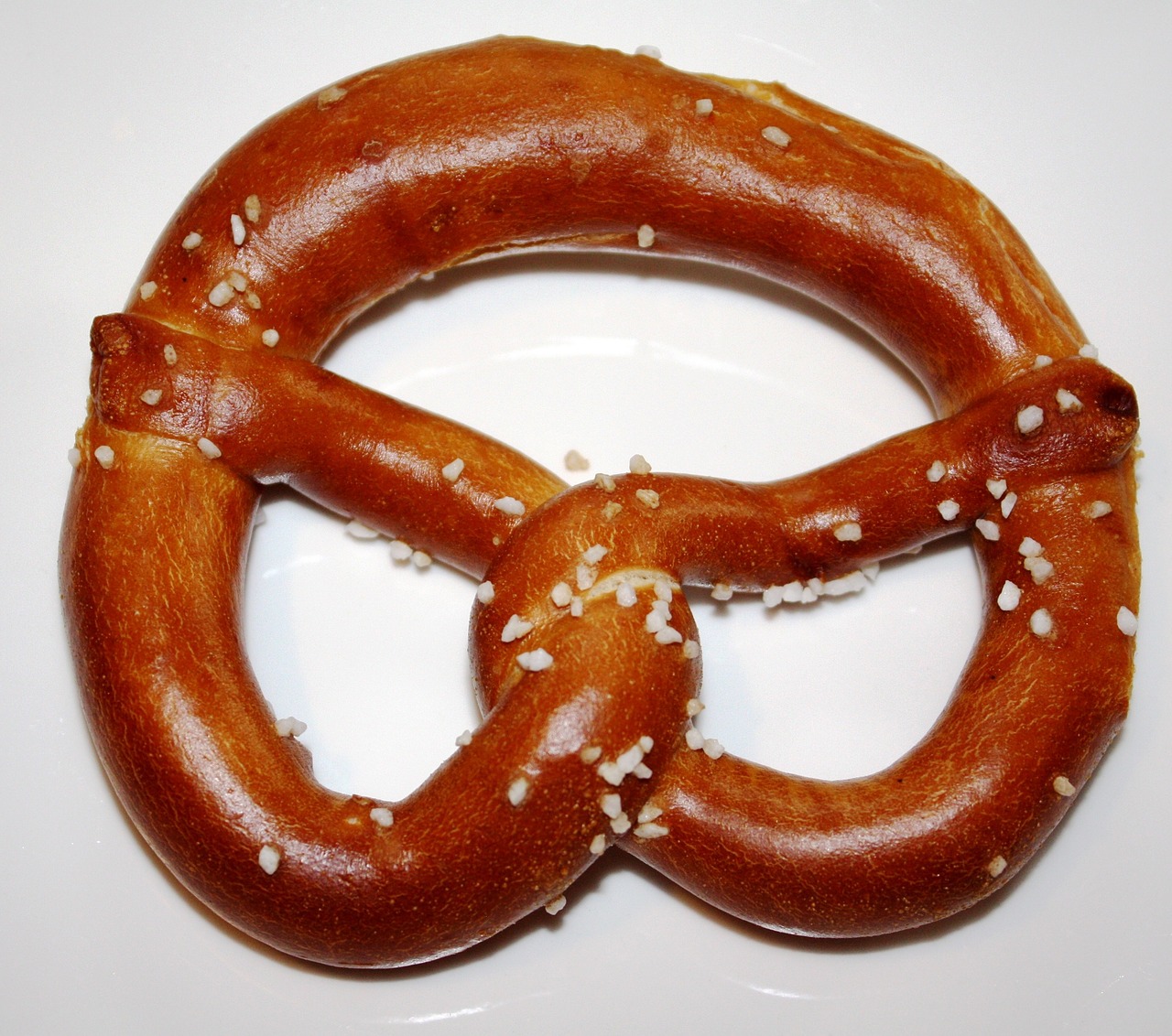 oktoberfest pretzel eat free photo