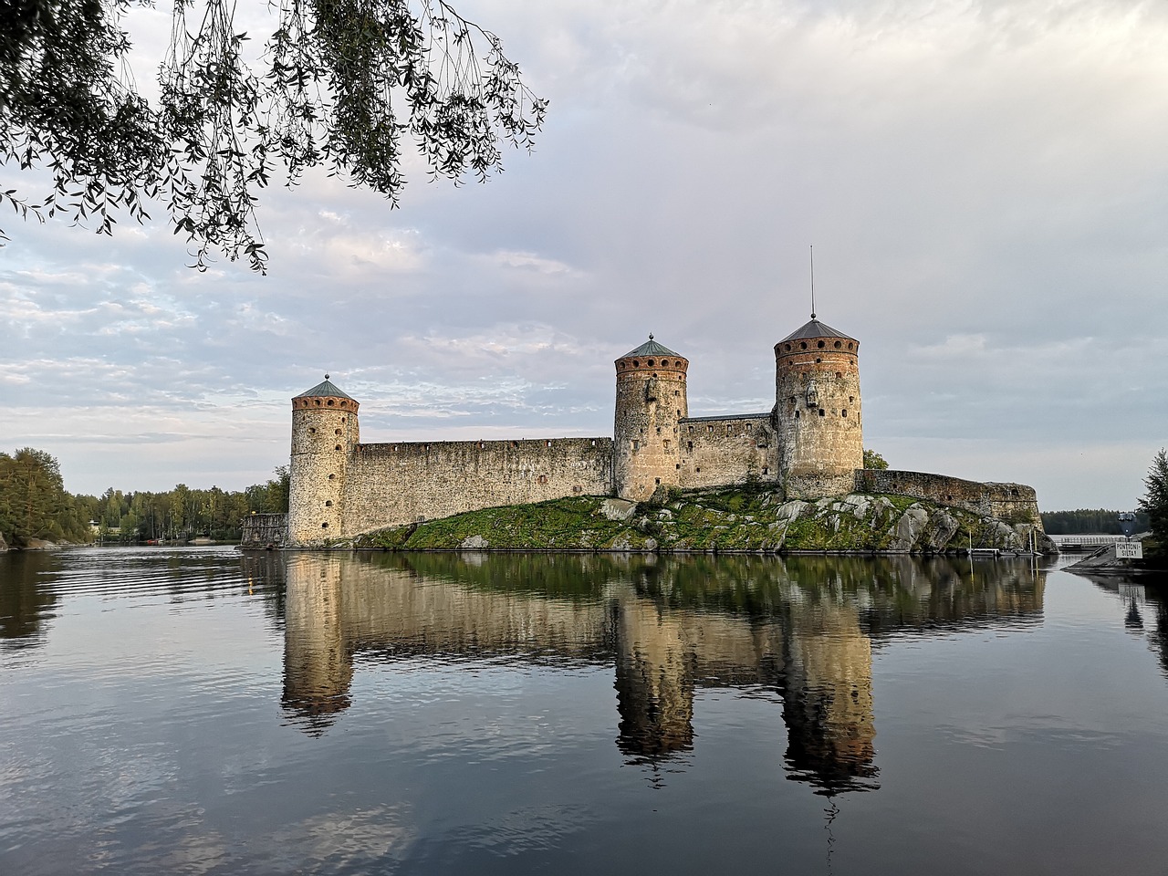 olaf's castle  castle  savonlinna free photo
