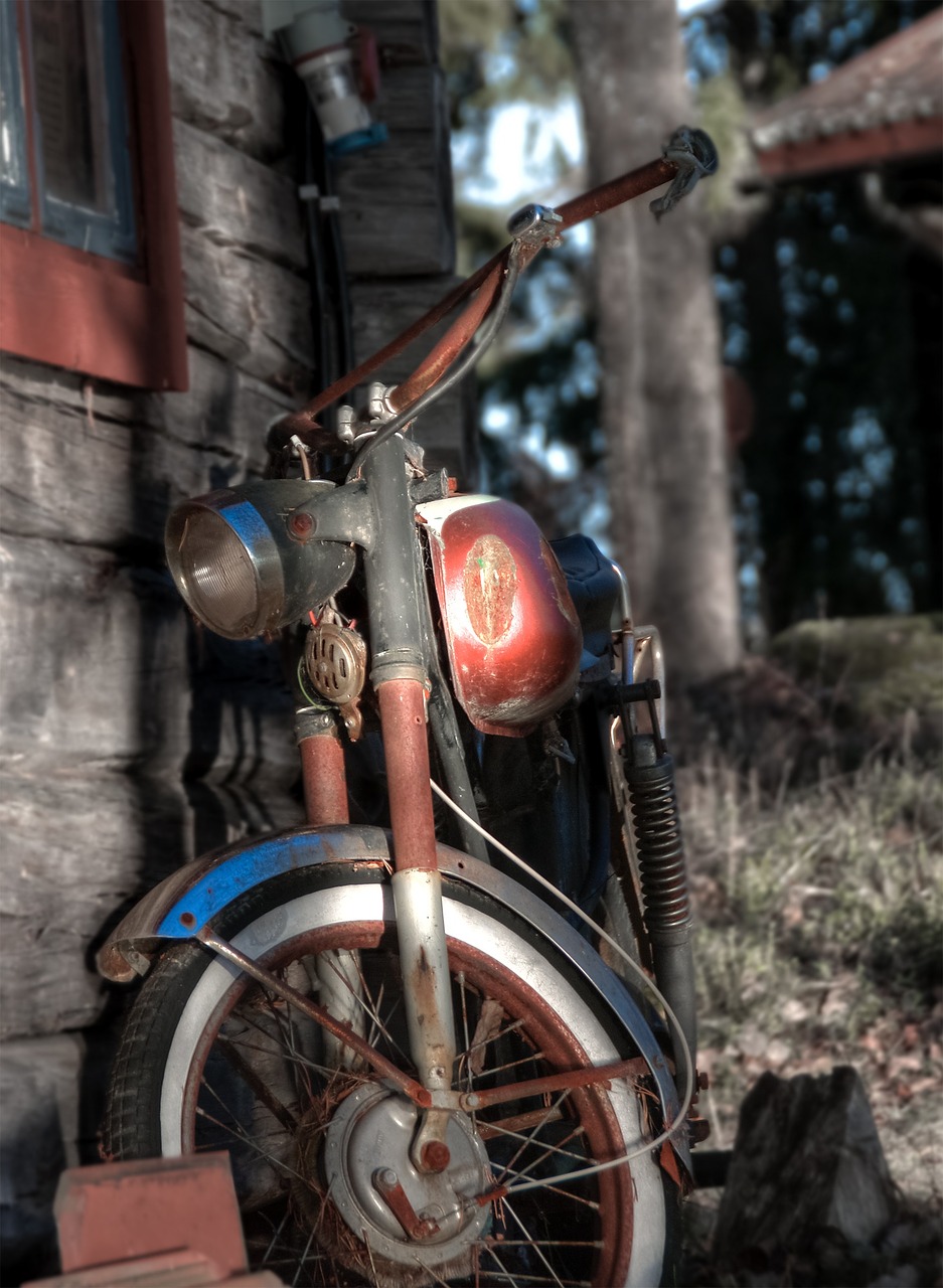 old rusty bike free photo