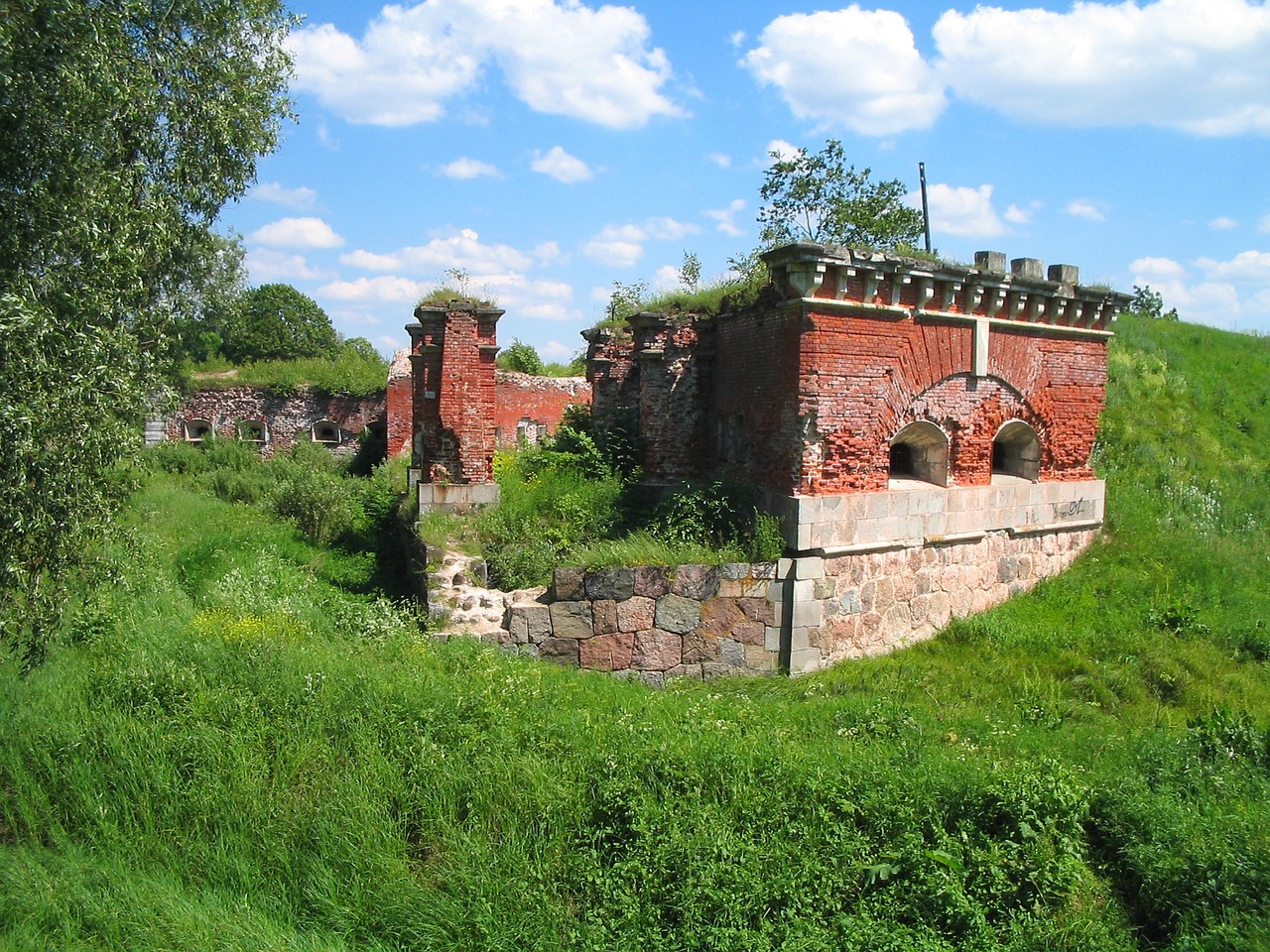 old fortress building free photo