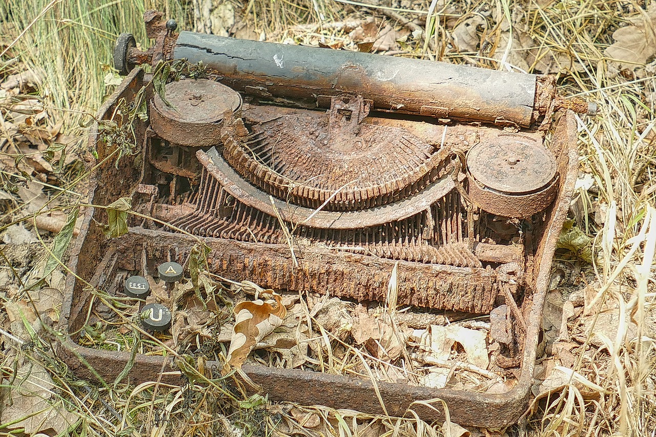 old rots typewriter free photo