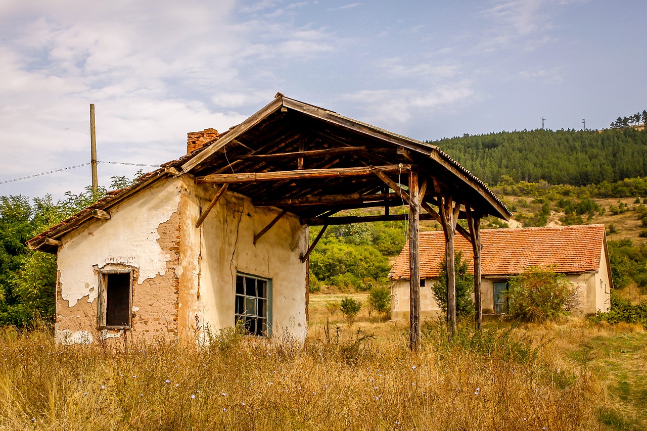 old house abandoned free photo