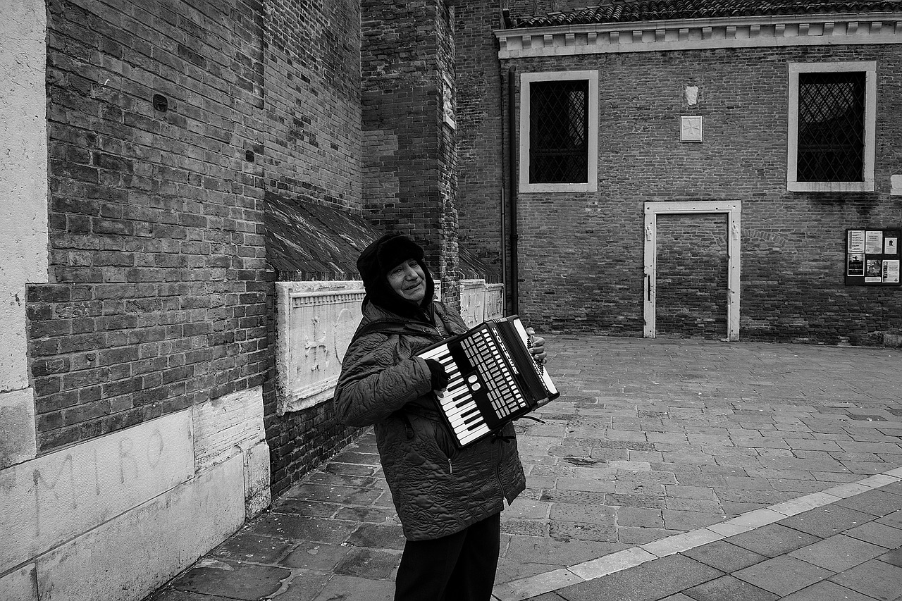 old man accordion free photo