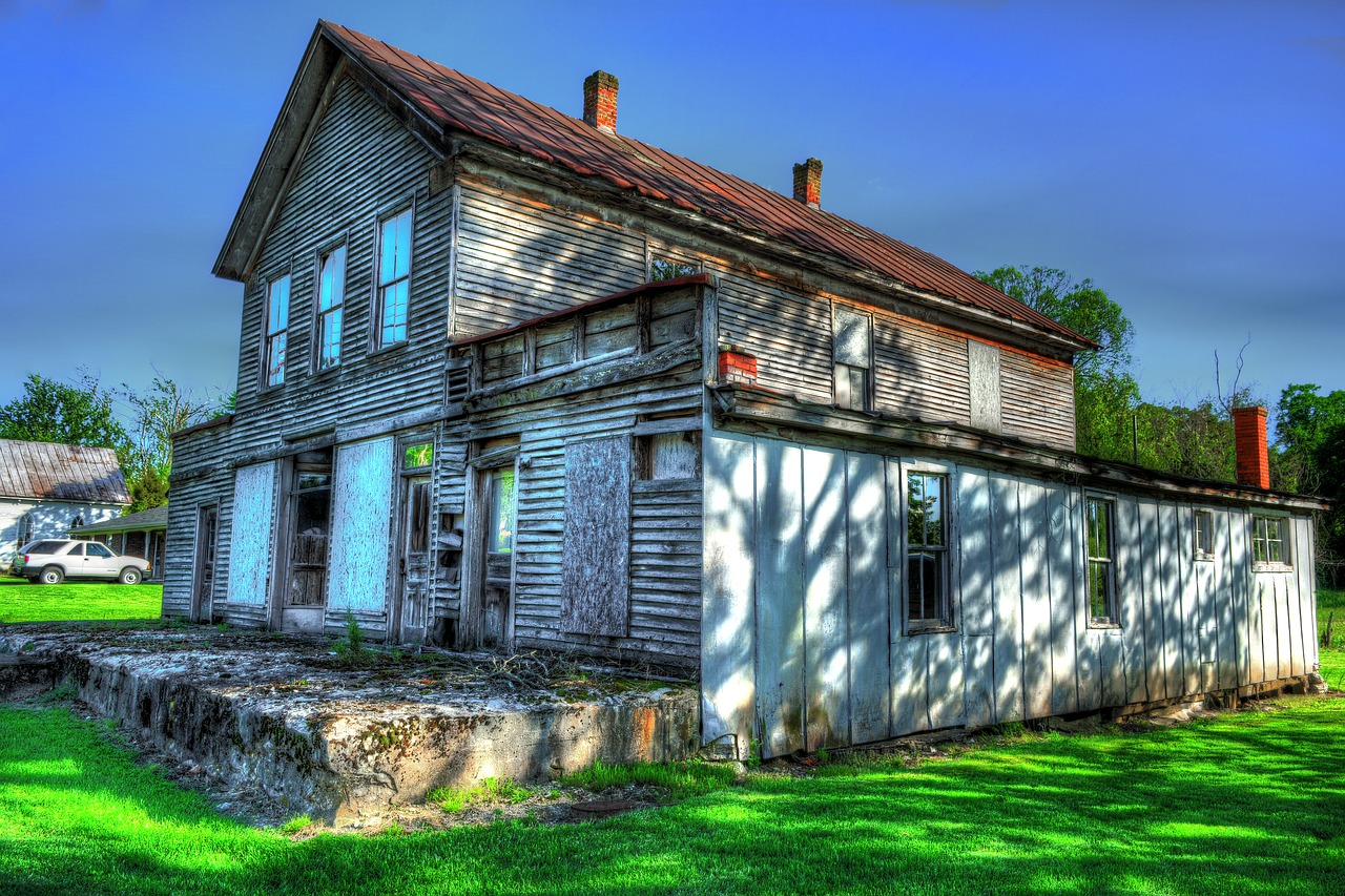 old building vintage free photo