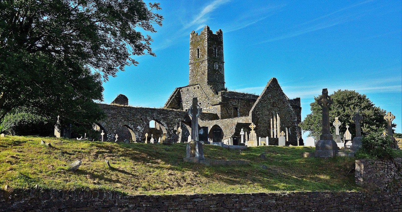 old ruin church free photo