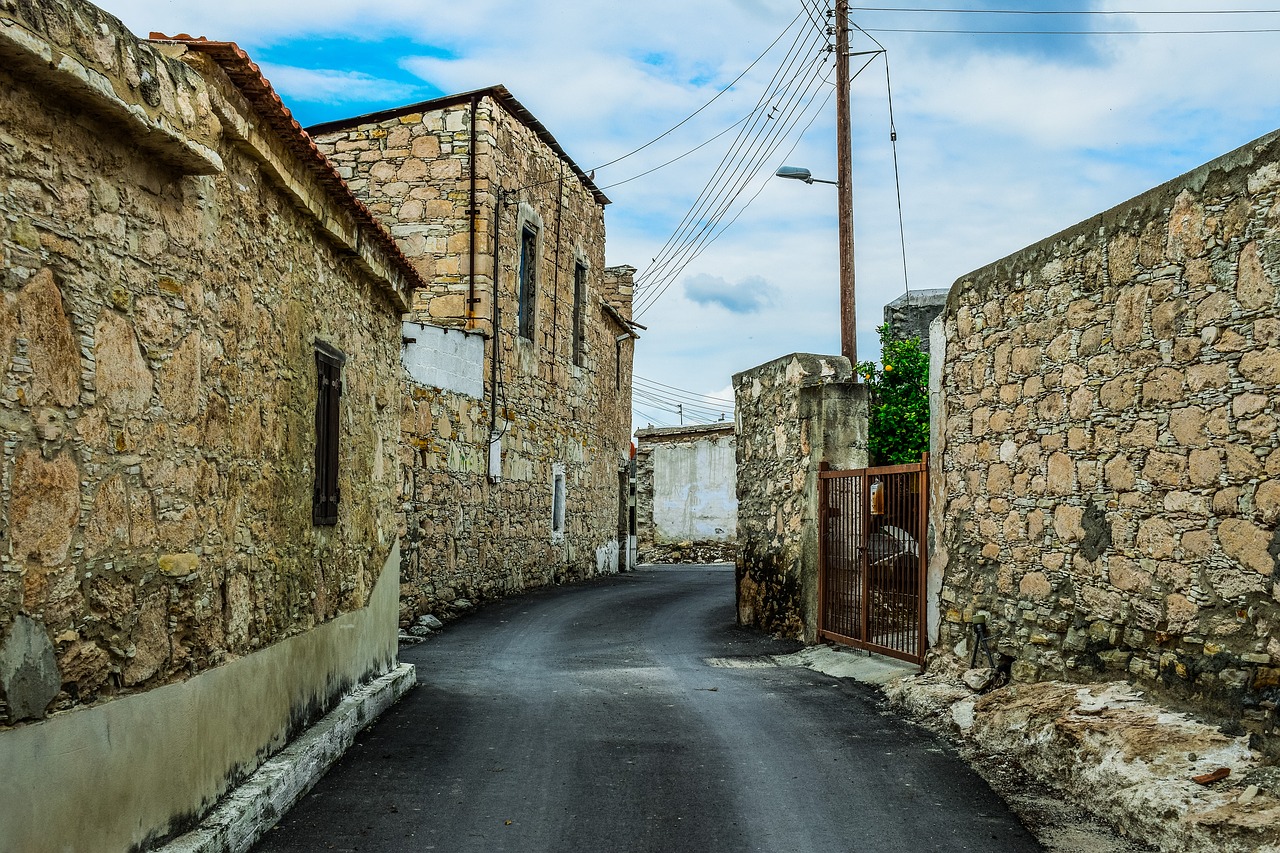 old  wall  architecture free photo