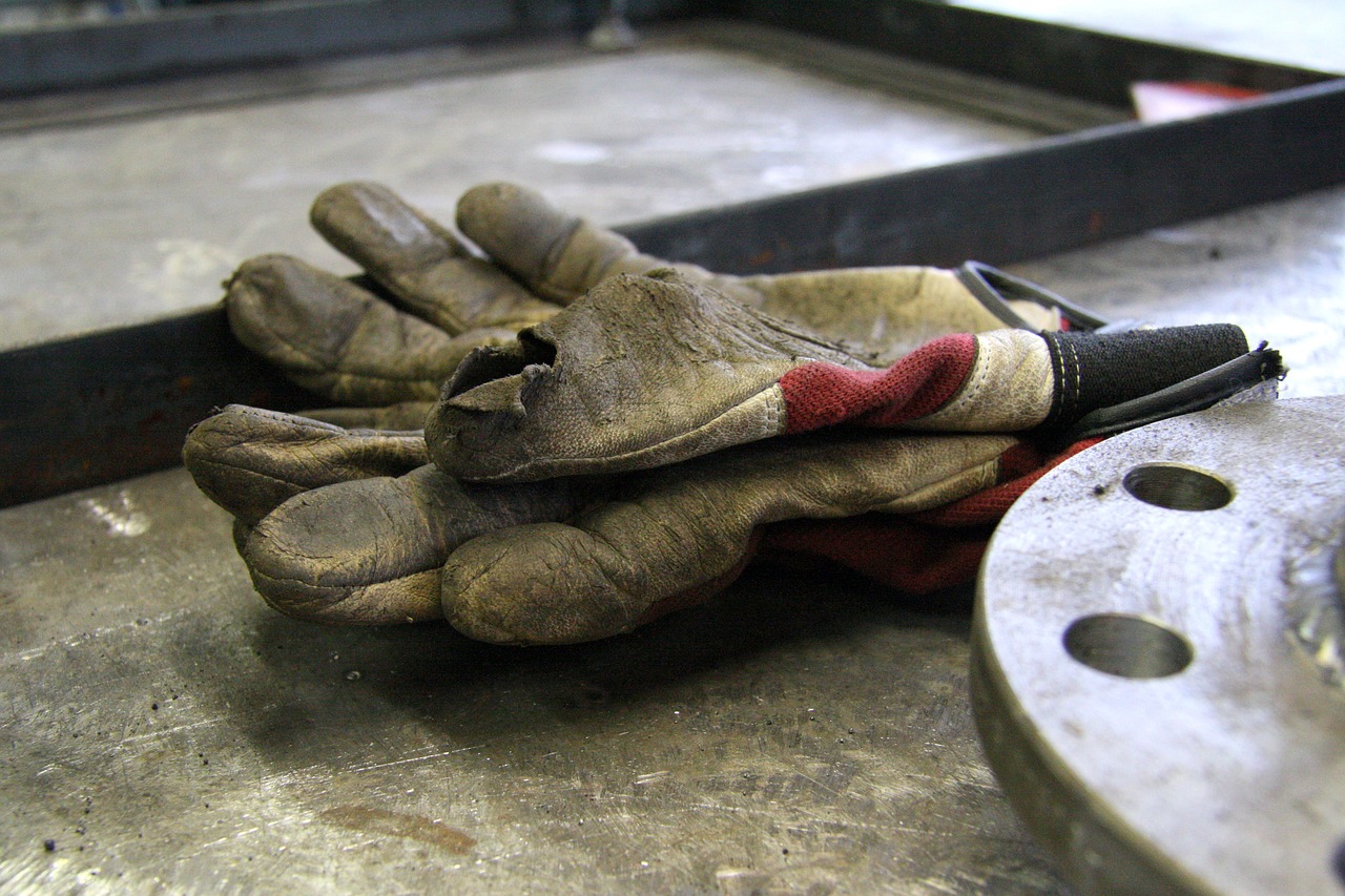 old  work gloves  work free photo