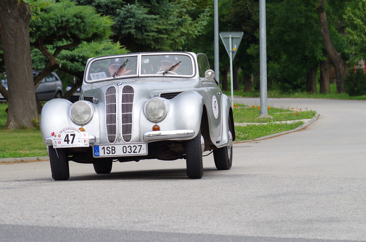 old  car  veteran free photo