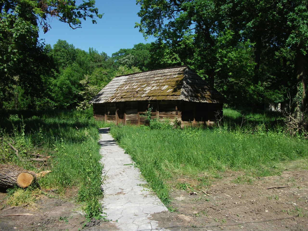 old home traditional free photo