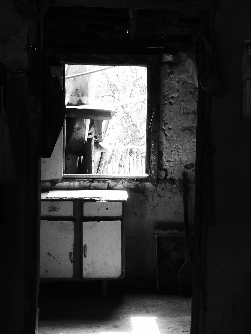 old home black and white free photo