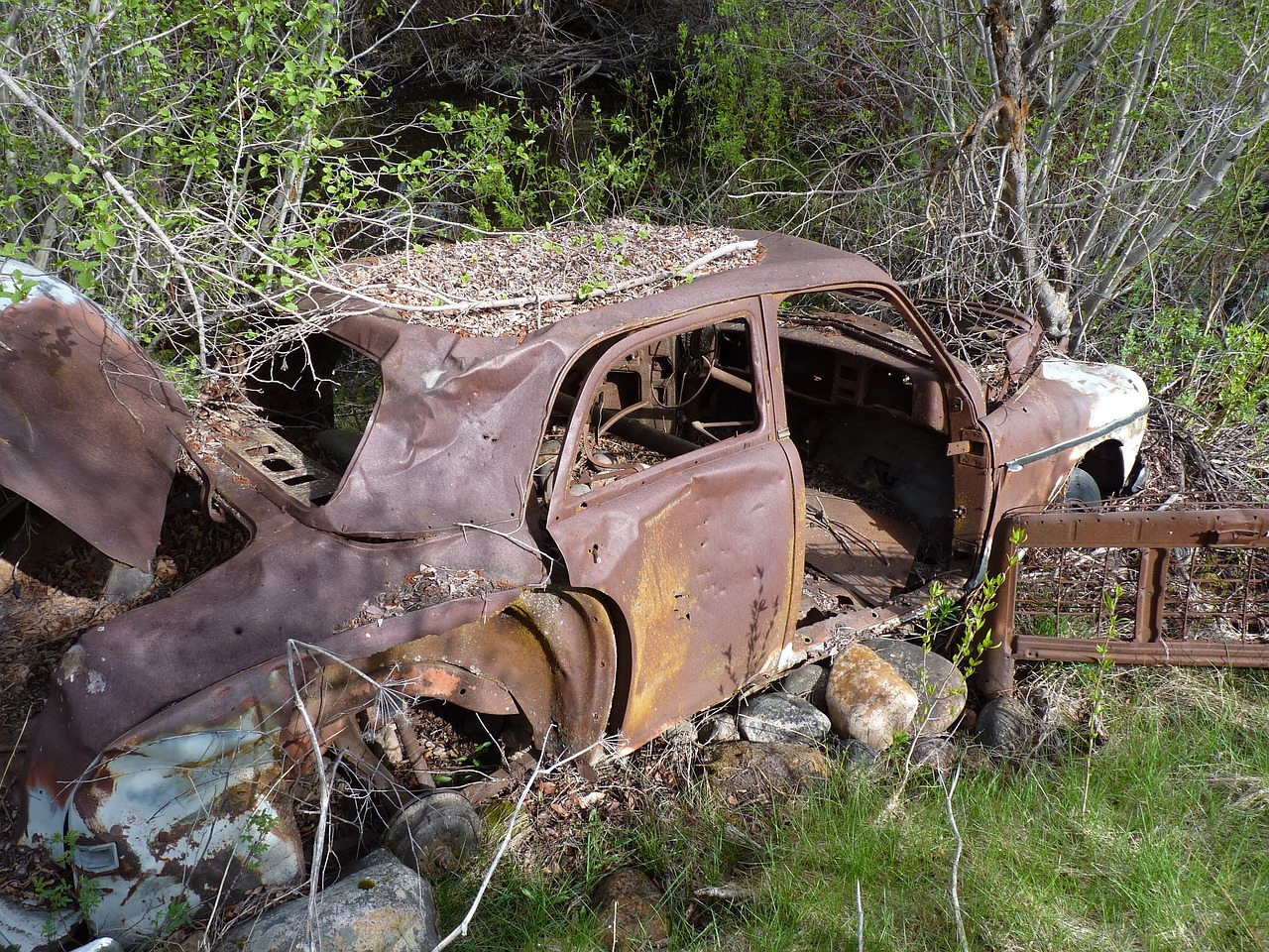 old abandoned car car rust and time free photo