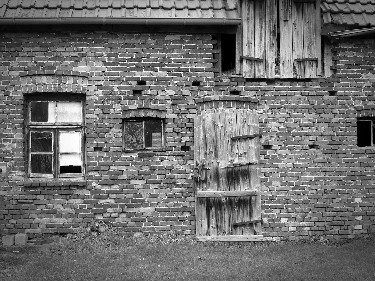 old barn lapsed old free photo