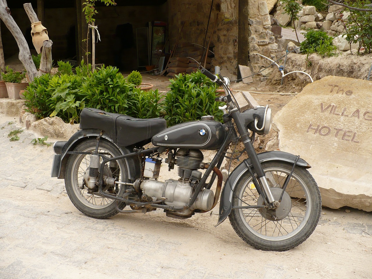 old bike motorcycle bmw free photo