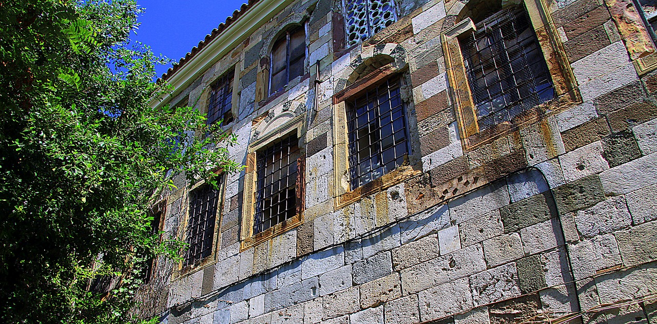 old building  façades  the window free photo