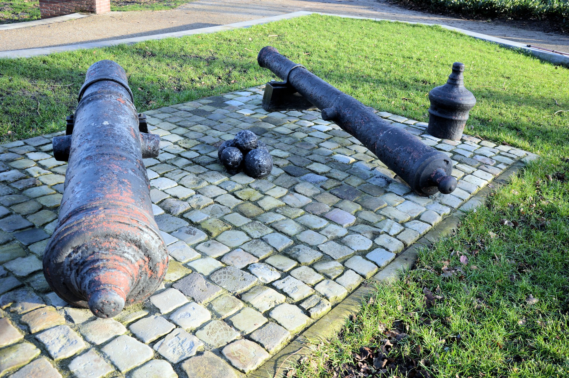 history cannon antique free photo