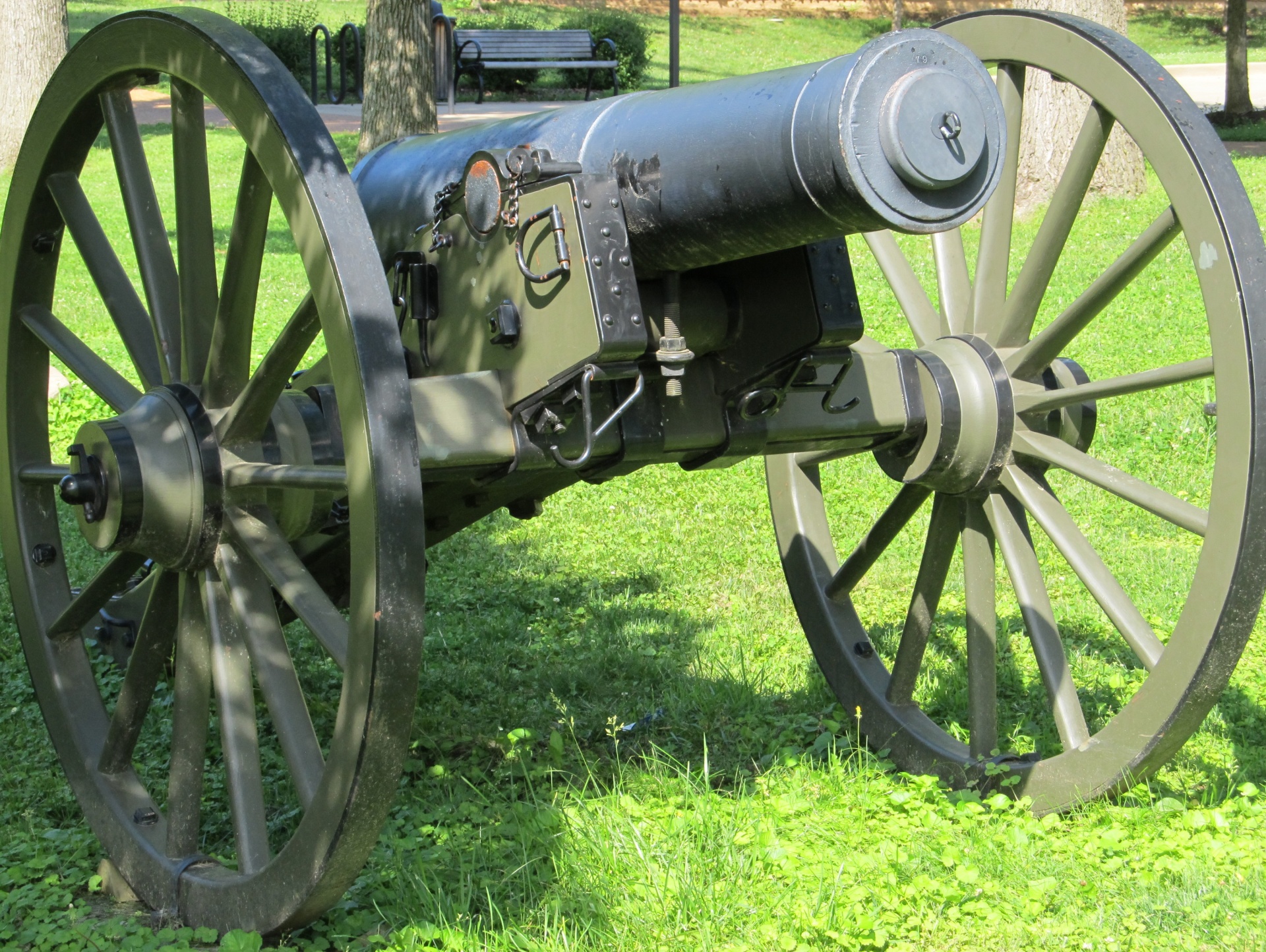 cannon historical outdoors free photo