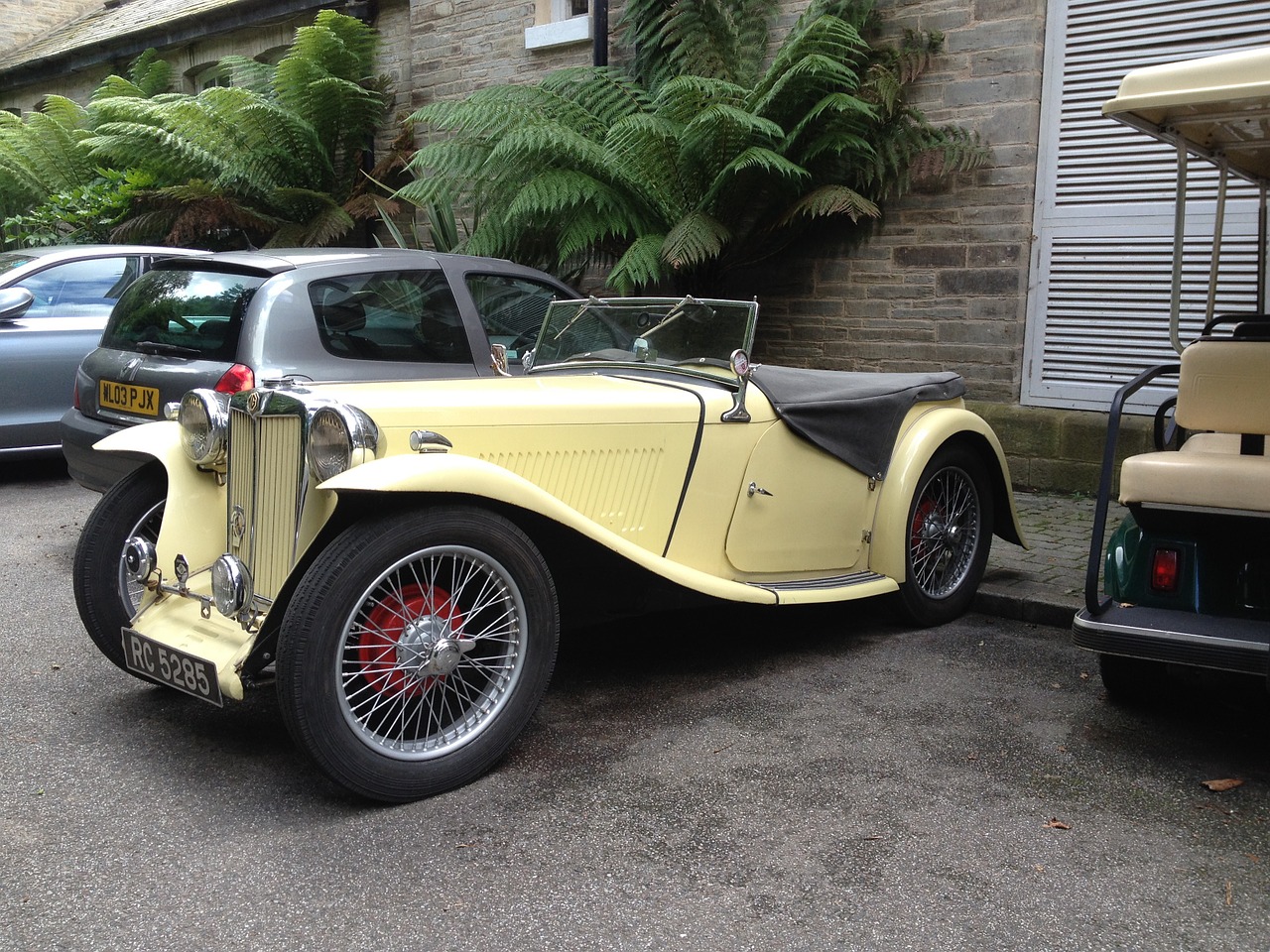 old car yellow vintage free photo