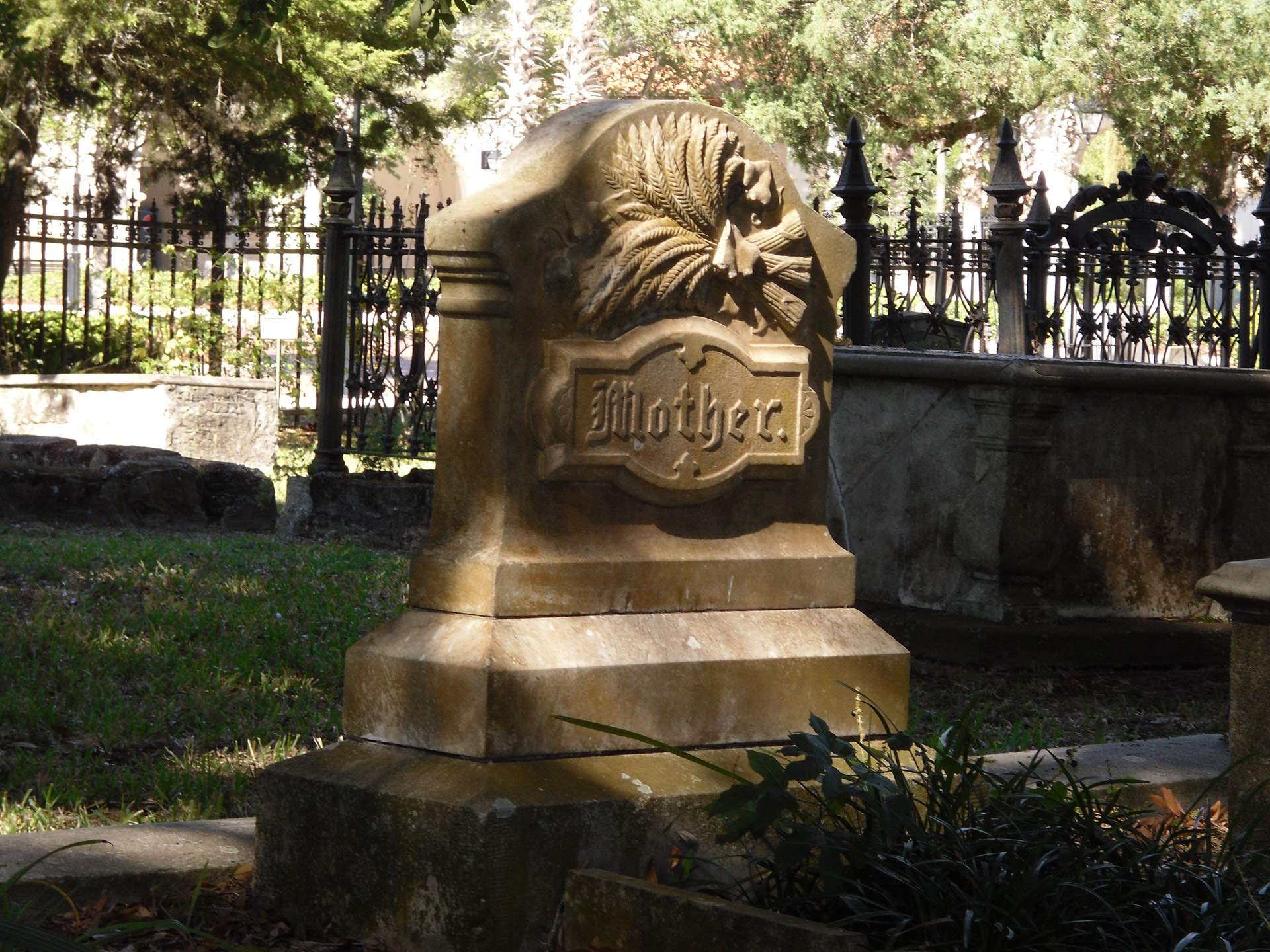 cemetery augustine huguenot free photo
