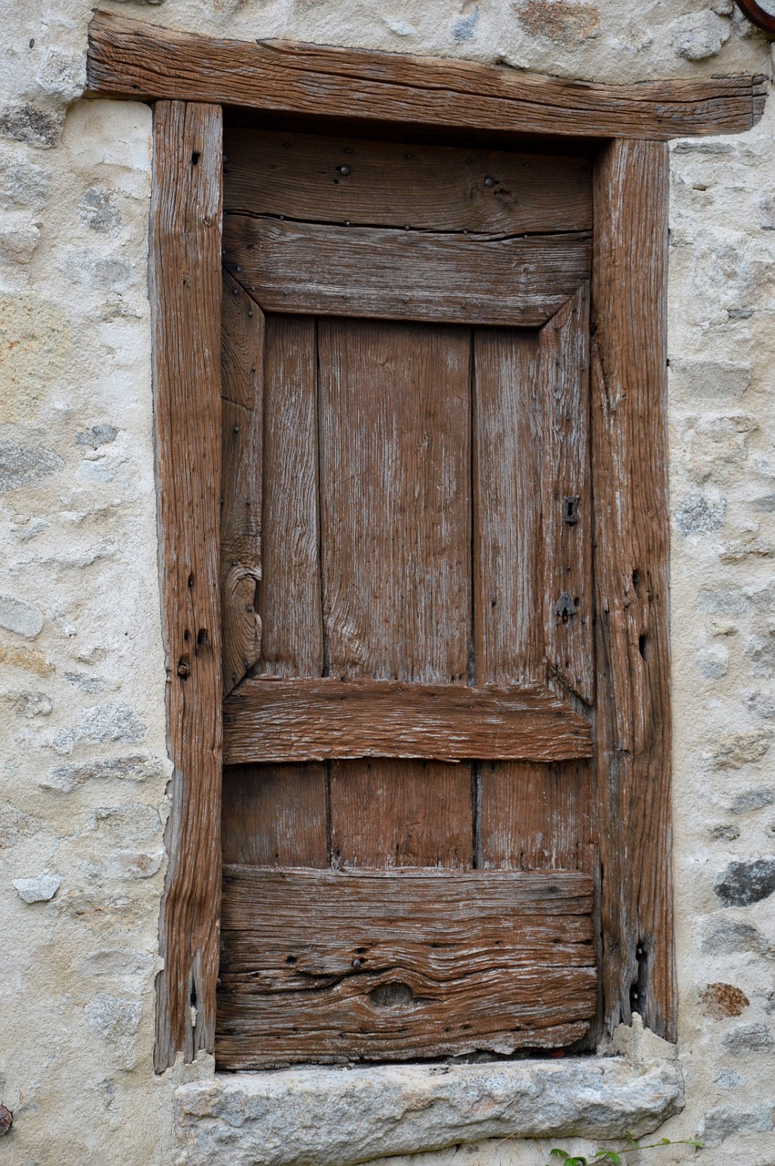 old door old wood front door free photo