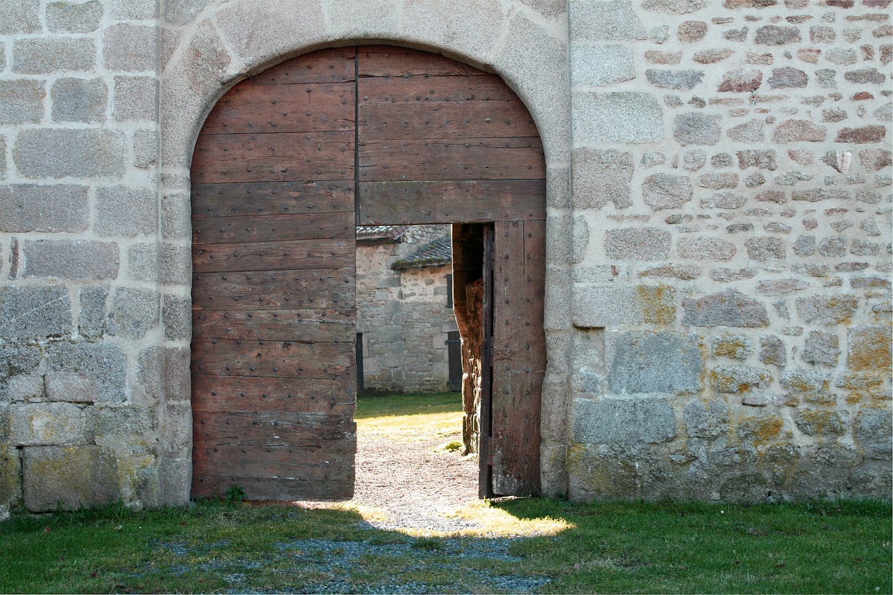 old door ancient door door with opening free photo