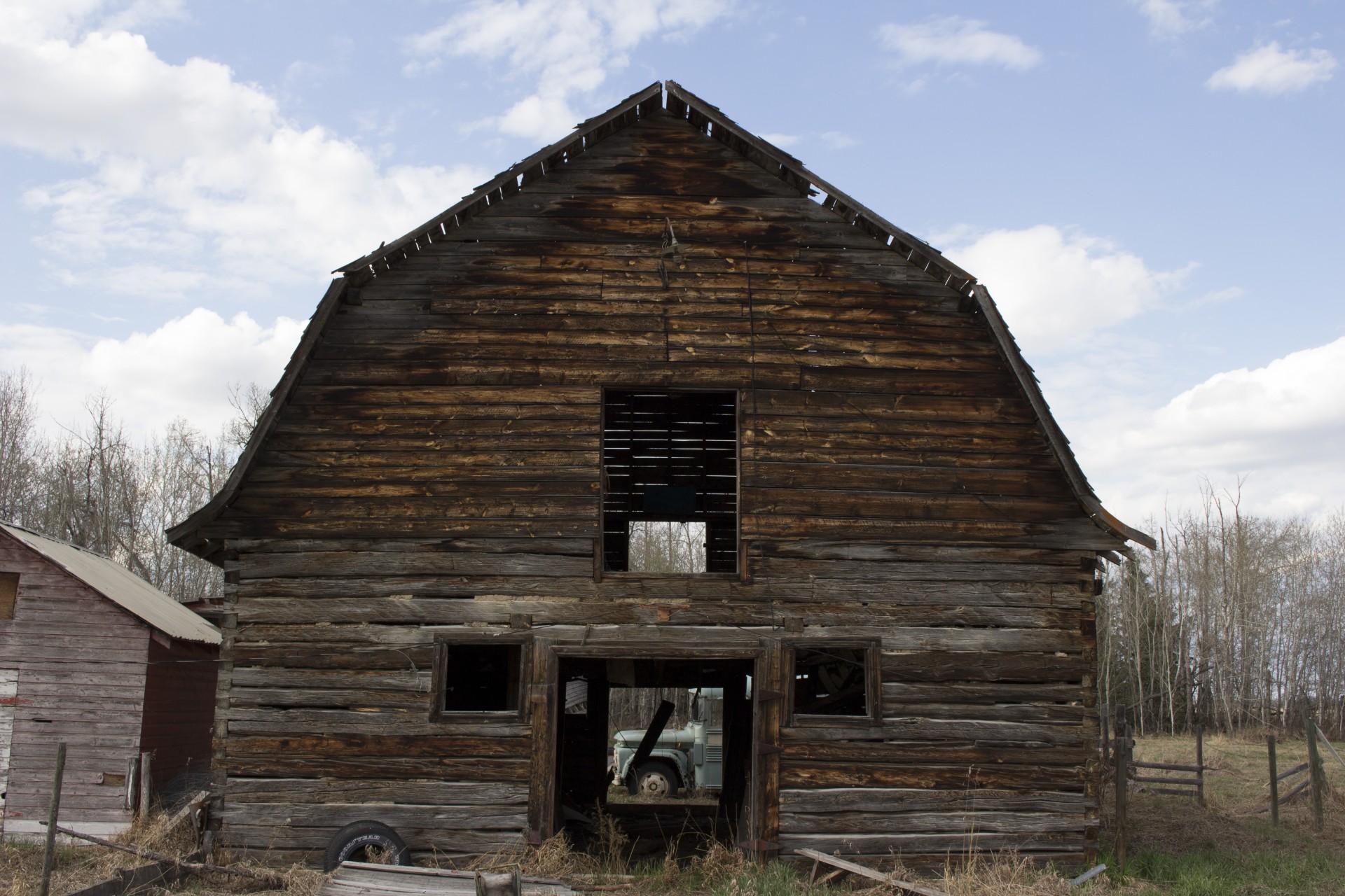 old farm barn free photo