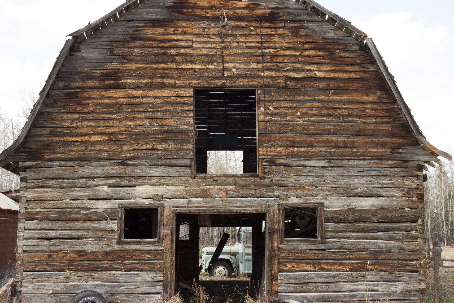 old farm barn free photo