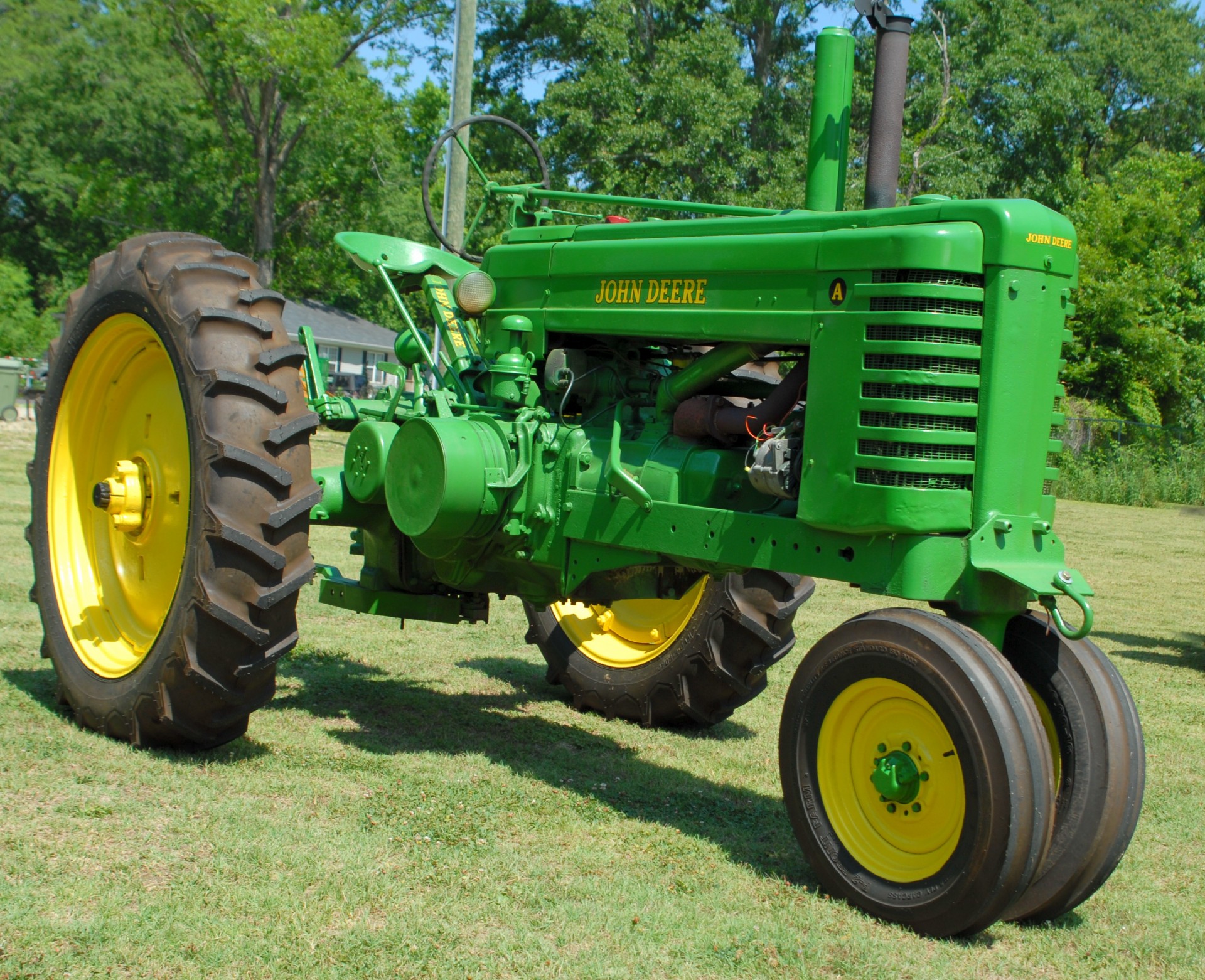 vintage tractor restored free photo