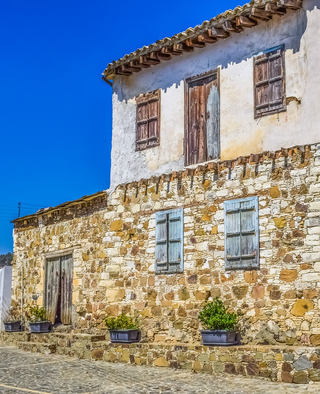 old house architecture traditional free photo