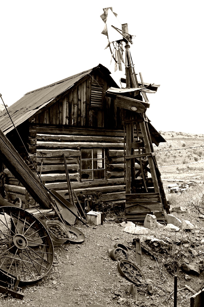 old house mine town abandoned house free photo