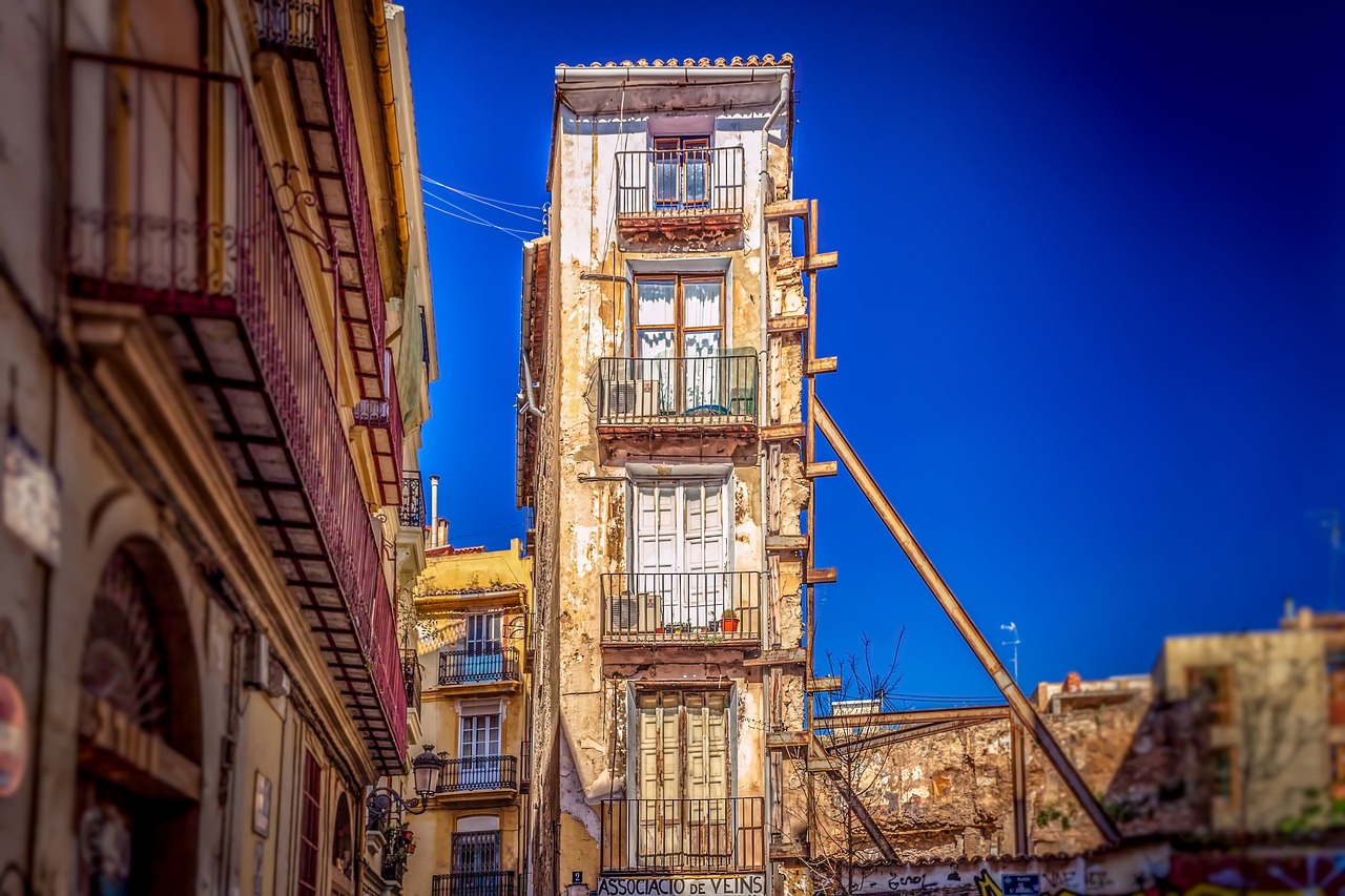 old house narrow architecture free photo